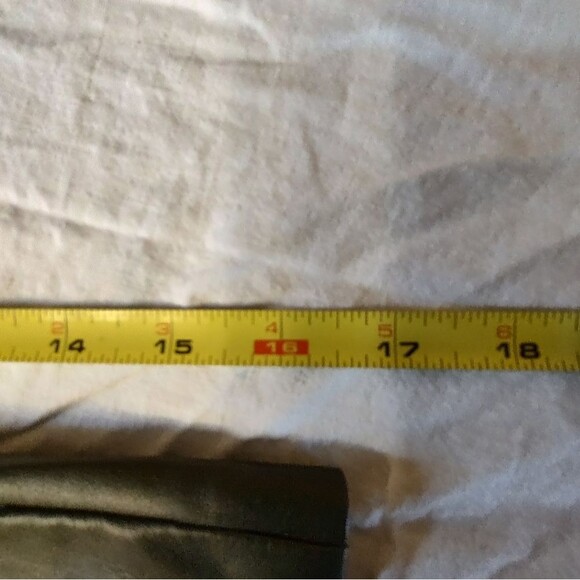 Trina Turk Olive Green Faux Leather Skirt – Size 14 – NWT - Picture 8 of 8